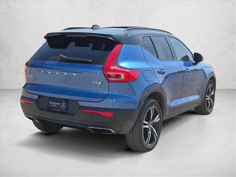 Used 2019 Volvo XC40 T5 R-Design AWD/4WD image 5