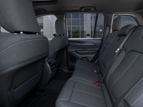 New 2025 Jeep Grand Cherokee Laredo X w/ Luxury Tech Group I AWD/4WD image 26