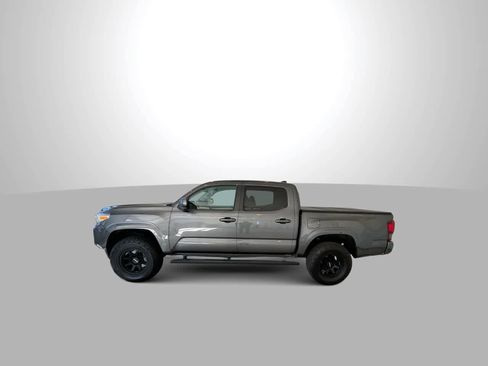 Certified 2019 Toyota Tacoma SR AWD/4WD image 5