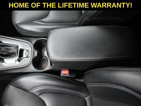 Used 2023 Jeep Cherokee Altitude Lux AWD/4WD image 35