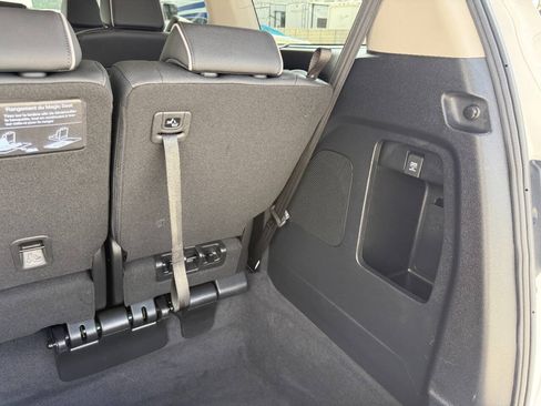 Used 2026 Honda Odyssey Elite image 32