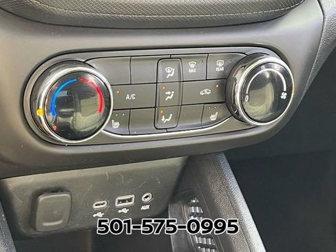 Used 2023 Chevrolet TrailBlazer LT FWD image 24