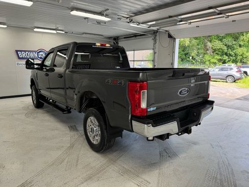 Used 2018 Ford F250 XL w/ STX Appearance Package AWD/4WD image 4