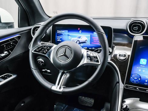 Certified 2025 Mercedes-Benz GLC 300 image 15