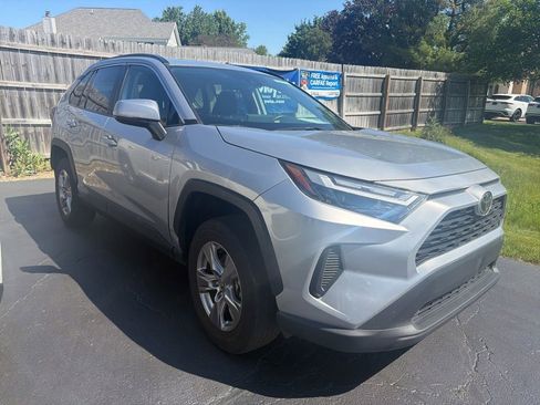 Certified 2025 Toyota RAV4 XLE AWD/4WD image 5