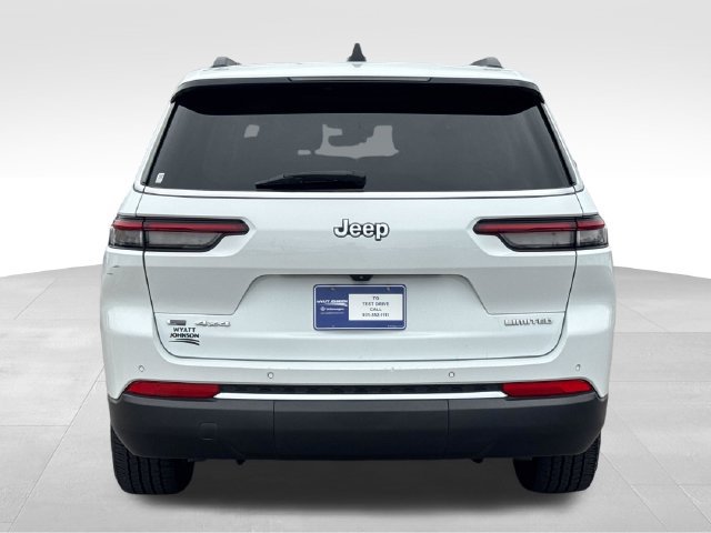 Used 2022 Jeep Grand Cherokee L Limited AWD/4WD image 5