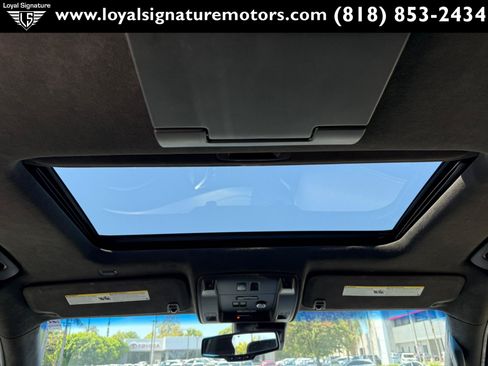 Used 2015 Cadillac Escalade ESV Platinum AWD/4WD image 26