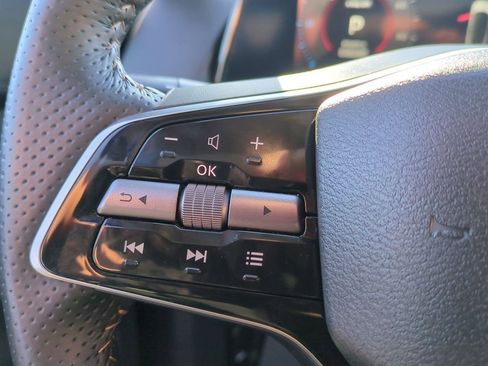 Certified 2023 Nissan Ariya FWD image 12