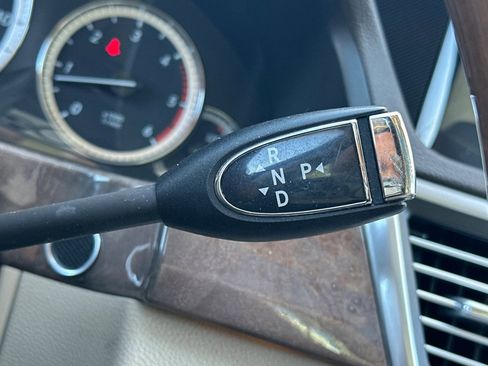 Used 2011 Mercedes-Benz E 350 BlueTEC Sedan image 16