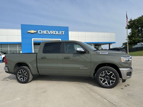 Used 2026 RAM 1500 Laramie AWD/4WD image 2