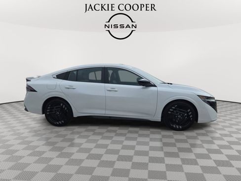 New 2026 Nissan Sentra SR w/ SR Premium Package FWD image 6