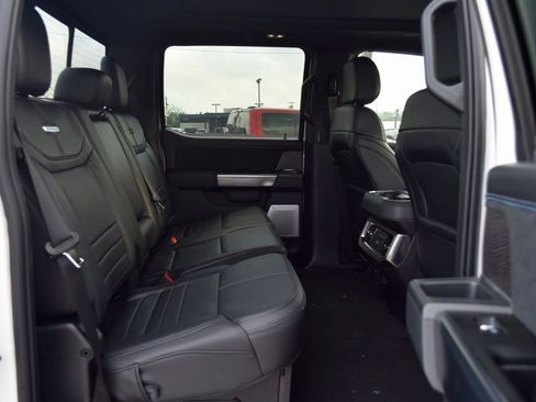 New 2025 Ford F350 Platinum w/ FX4 Off-Road Package image 22