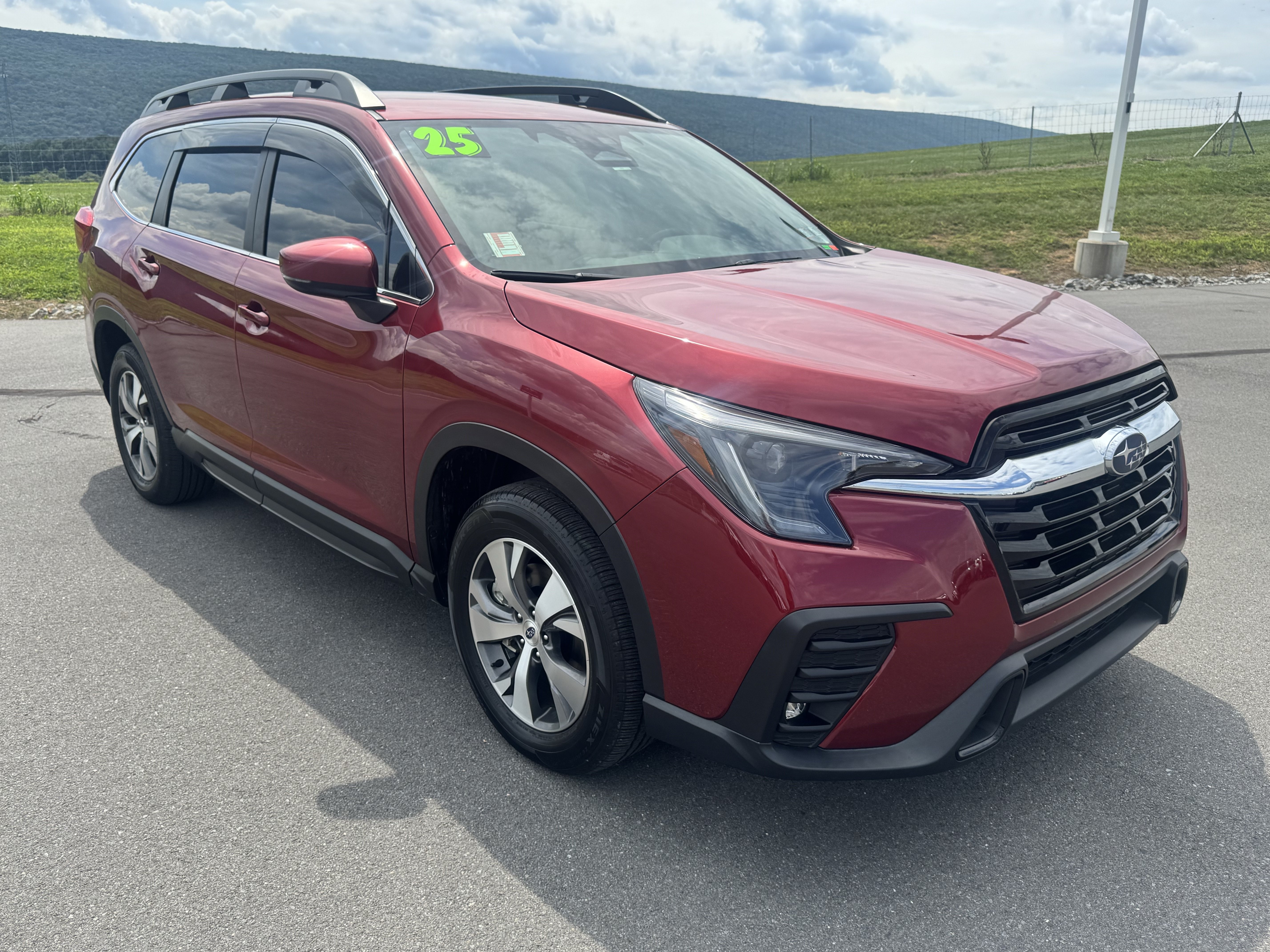 Certified 2025 Subaru Ascent Premium AWD/4WD image 1