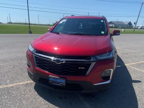 Used 2023 Chevrolet Traverse RS AWD/4WD image 3