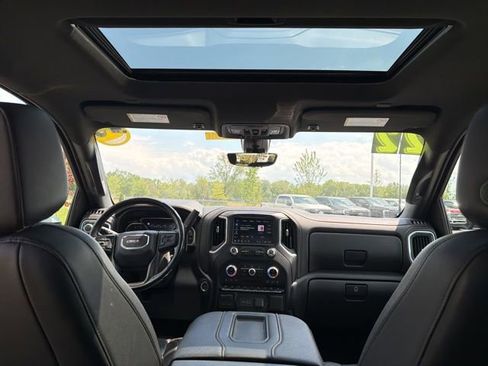 Used 2022 GMC Sierra 2500 AT4 w/ AT4 Premium Plus Package AWD/4WD image 22