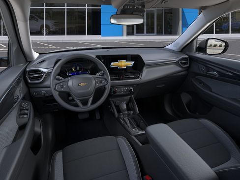 New 2026 Chevrolet TrailBlazer LT FWD image 39