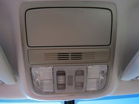 Used 2011 Honda Accord EX-L image 26