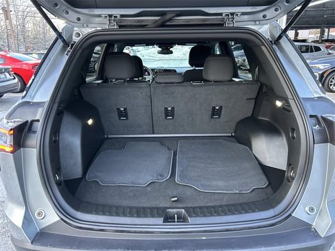 Used 2025 Chevrolet Equinox LT image 13