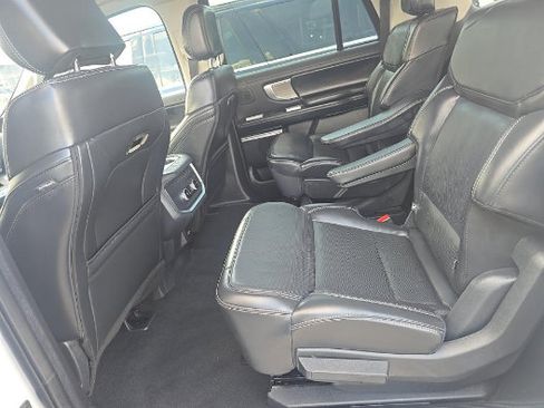 Used 2025 Ford Expedition Max Platinum w/ Driver's Package AWD/4WD image 3