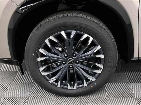 New 2026 Nissan Rogue Platinum AWD/4WD image 13