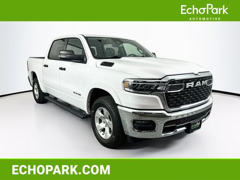 Used 2025 RAM 1500 Big Horn AWD/4WD image 1