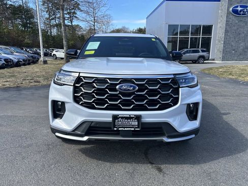Used 2025 Ford Explorer Platinum w/ LUX Leather Package AWD/4WD image 8