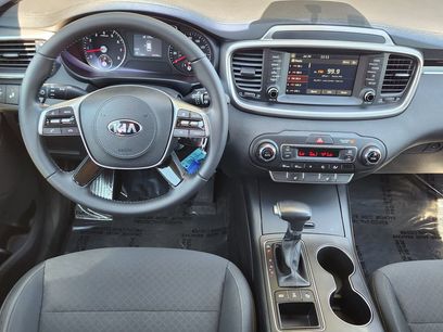 Used 2019 Kia Sorento S