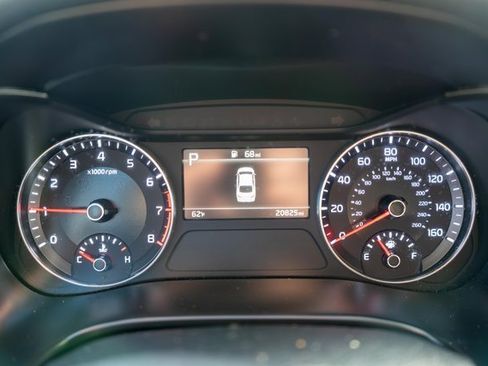 Used 2023 Kia Forte LXS w/ LXS Technology Package image 18