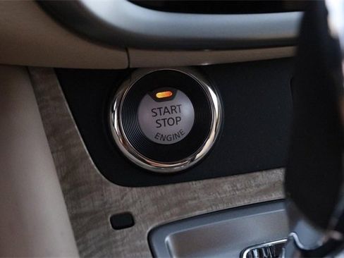 Certified 2024 Nissan Murano SL image 20