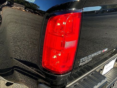 Used 2017 Chevrolet Colorado Z71 image 21