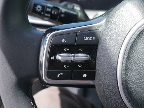 Used 2025 Kia Sorento SX FWD image 26