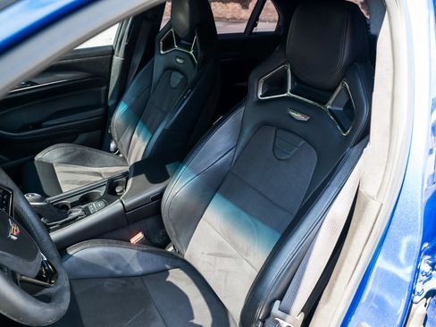Used 2018 Cadillac CTS V w/ Luxury Package RWD image 23