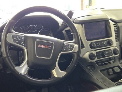 Used 2015 GMC Yukon XL SLT w/ Open Road Package image 18