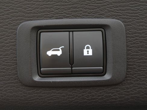 Used 2023 Mitsubishi Outlander SEL AWD/4WD image 9