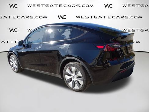 Used 2023 Tesla Model Y Long Range image 8