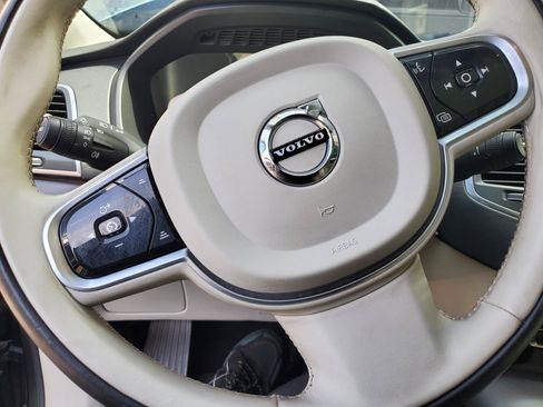 Used 2019 Volvo XC90 T6 Momentum w/ Advanced Package AWD/4WD image 32