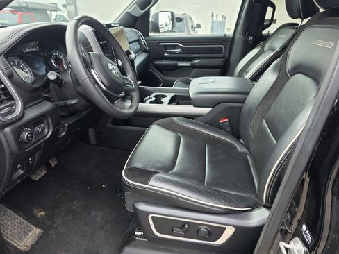 Used 2025 RAM 1500 Laramie image 10