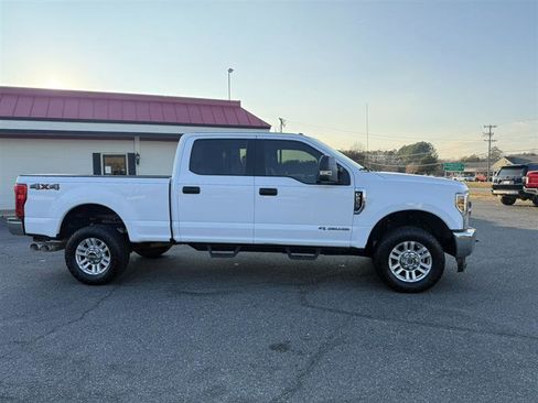 Used 2018 Ford F250 XLT image 4