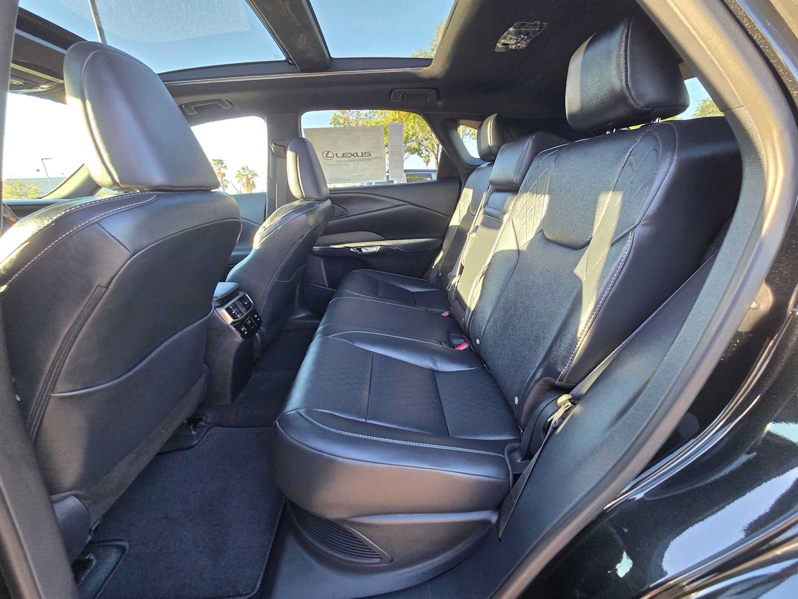 New 2026 Lexus RX 350 w/ Convenience Package AWD/4WD image 16