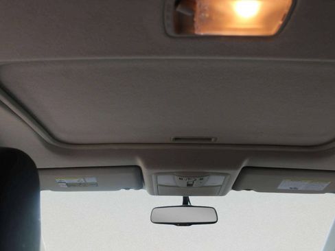 Used 2011 Nissan Rogue SV w/ SL Pkg FWD image 9