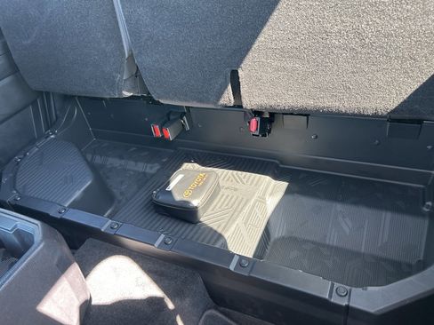 Used 2025 Toyota Tacoma TRD Off-Road image 18