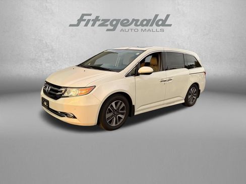 Used 2014 Honda Odyssey Touring Elite image 2