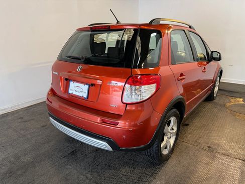 Used 2011 Suzuki SX4 AWD Hatchback image 7