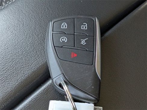 Used 2021 Buick Envision Essence w/ Technology Package I image 37