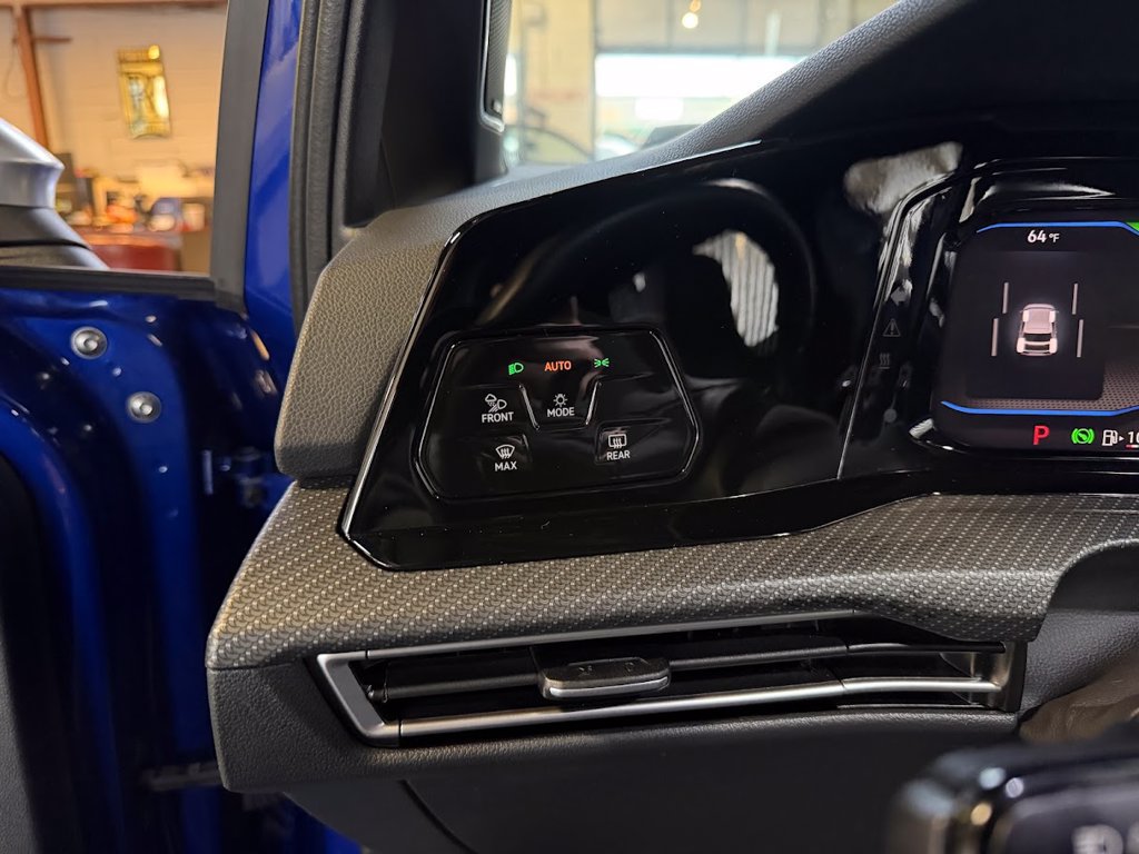 Used 2024 Volkswagen Golf R AWD/4WD image 25