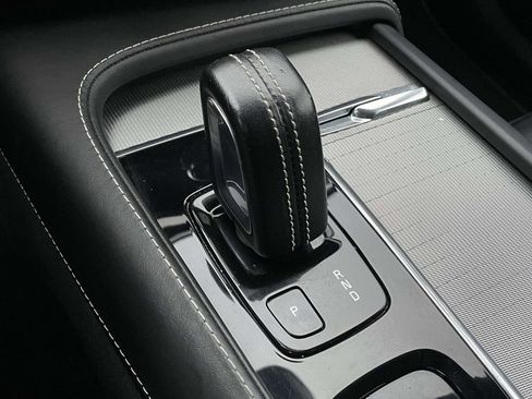 Used 2020 Volvo XC90 T8 R-Design image 21