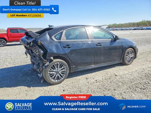Used 2022 Kia Forte GT-Line w/ GT-Line Premium Package FWD image 4