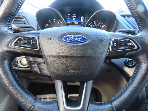 Used 2019 Ford Escape SEL image 31