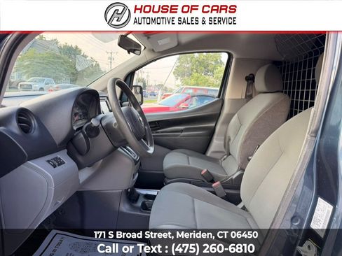 Used 2015 Nissan NV200 SV w/ Technology Package FWD image 22