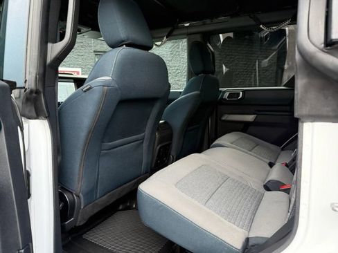 Used 2022 Ford Bronco Outer Banks image 18